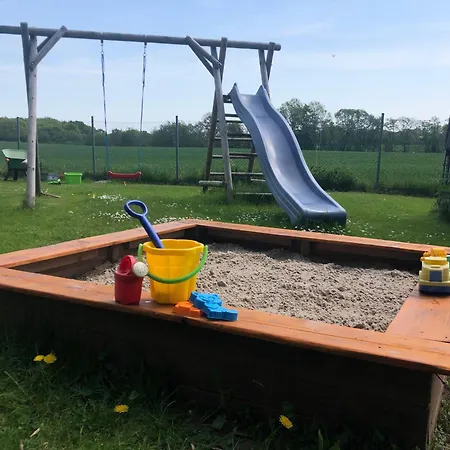 Goenn-dir-eine-auszeit-mit-familie-und-sauna Wangels
